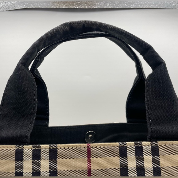 Burberry Nova Print HandBag - Picture 6 of 14